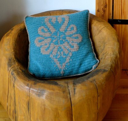 Parzenica Folk Cushion