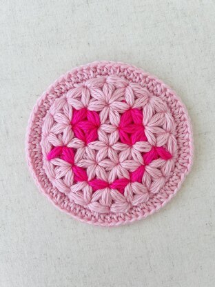 63 Smily Face Round Square Motif