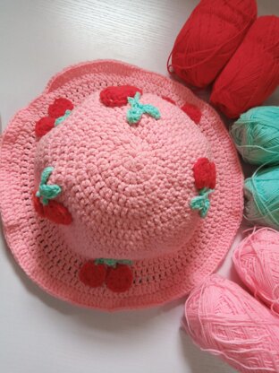 Ravelry: Cherry Blossom Hat pattern by Tran Uyen