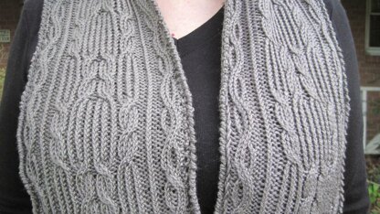 Choshi Cabled Scarf