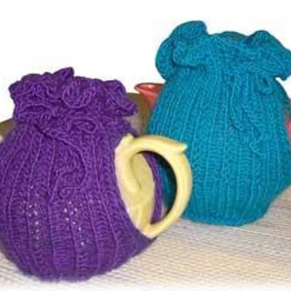 Cozy Corner Teapot Sweater/Tea Cosy