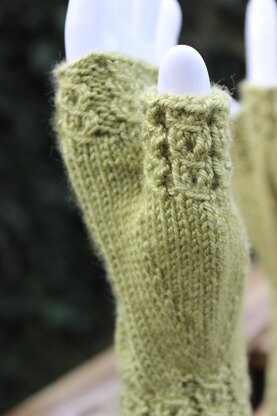 Greenfinch Mitts