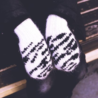 Selbu Norwegian Mittens Zebra