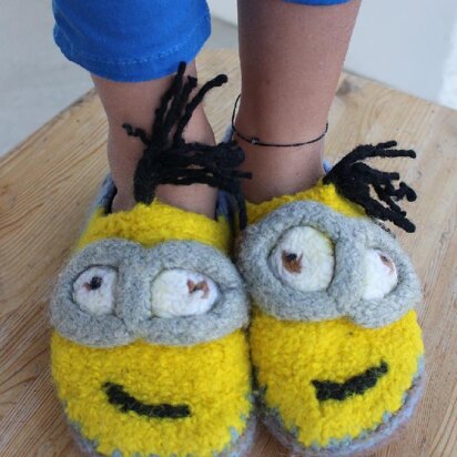 Kevin's Slippers - Felted Seamless Minion Shoes