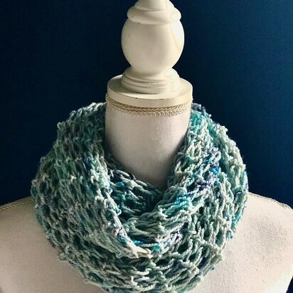 The Winter Season Cowl