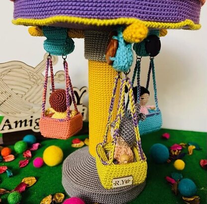 Amigurumi the funny chasing swing