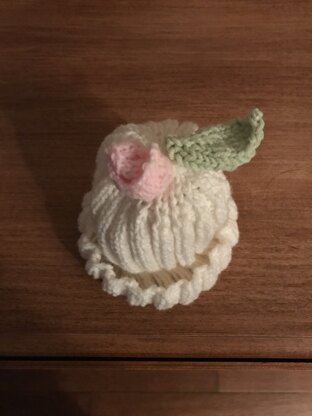 baby hat with rose