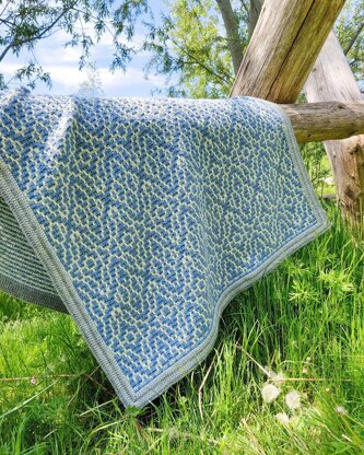 Blue Arabesque blanket