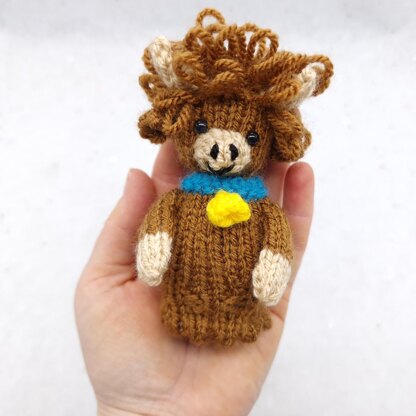 Highland Cow Creme Egg Cosy