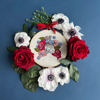 The Make Box Jubilee Crown Embroidery Kit