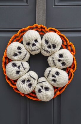 Circle of Skulls Wreath in Red Heart Super Saver Economy Solids - LW5784 - Downloadable PDF