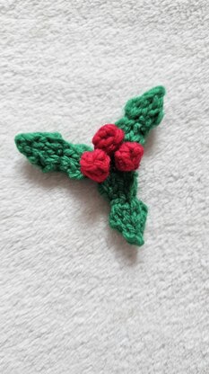 Knitted Holly & Berries
