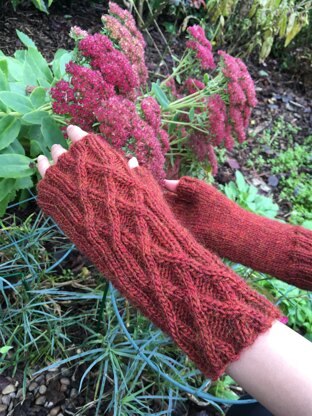 Kernow fingerless mitts