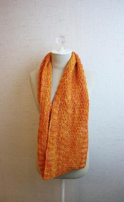 Celle Infinity Scarf / Cowl