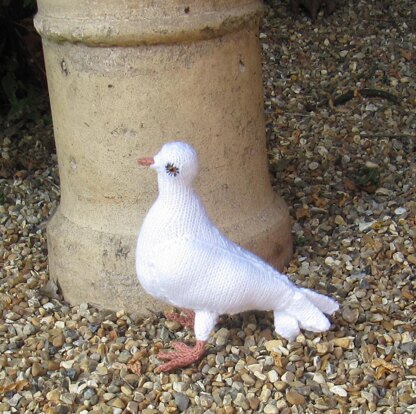 Peace Dove by madmonkeyknits