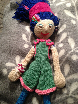 Arne and Carlos' Knitted Dolls with a Designer Wardrobe