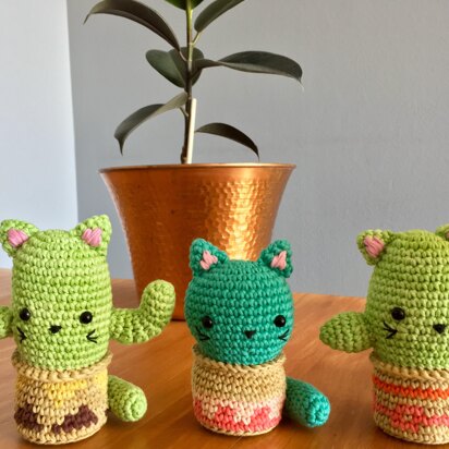 Cat-tus. Amigurumi cactus shaped as a kitty cat