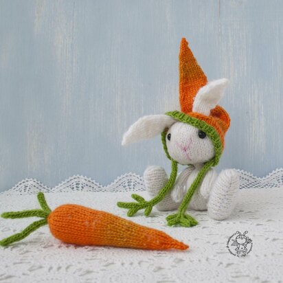 Easter Bunny and carrot