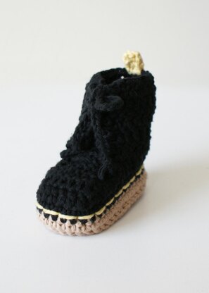Crochet Combat Booties