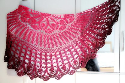 Triangular shawl "dreamcatcher"