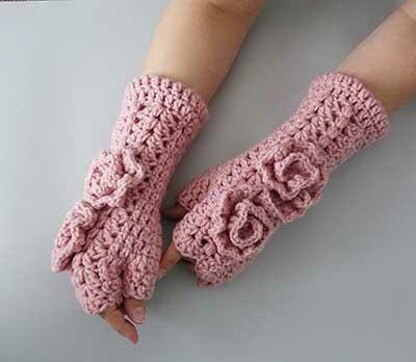 Crochet woman mittens ROSES