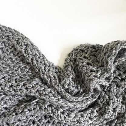 Simple Lightweight Tassel Scarf - The MAYCHE