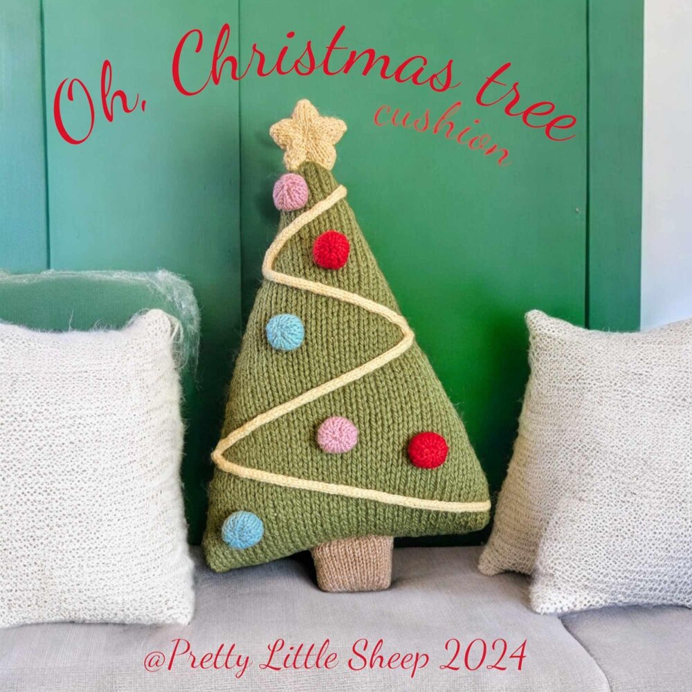 Oh, Christmas tree, cushion Knitting pattern by Pretty Little