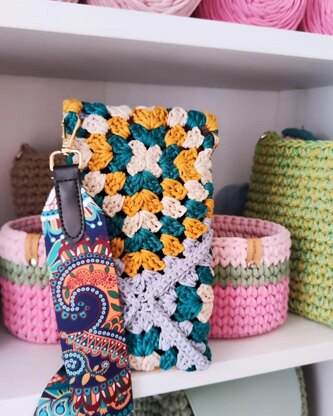 Oasis Pouch Bag