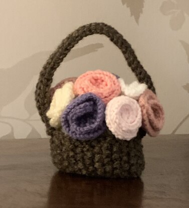 Rose flower basket