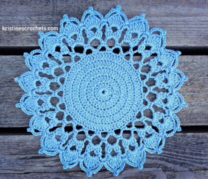 Summer Skies Doily Written Pattern