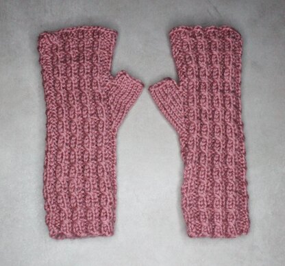 Sweetheart Mitts