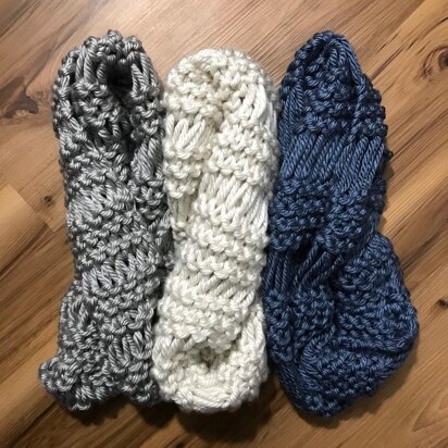 Drop Stitch Infinity Scarf