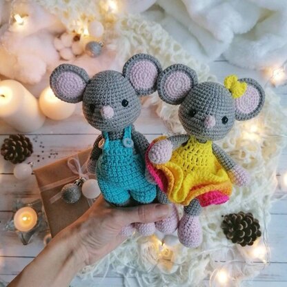Mouse in dress and in overalls