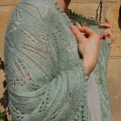 Lavender Green: a Victorian lace stole