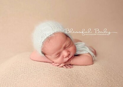 Fishtail Cable Newborn Bonnet