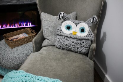 Bulky & Quick Hooded Owl Blanket