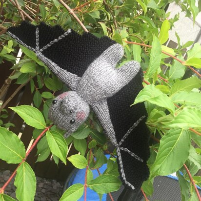 Batty Bat - knitting pattern
