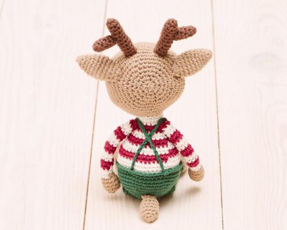 Amigurumi reindeer