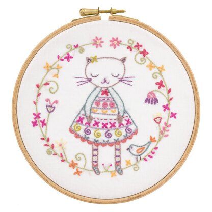 Un Chat Dans L'Aiguille Violette the Puss Contemporary Embroidery Kit