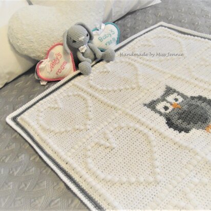 Loveheart Owl Crochet Baby Blanket