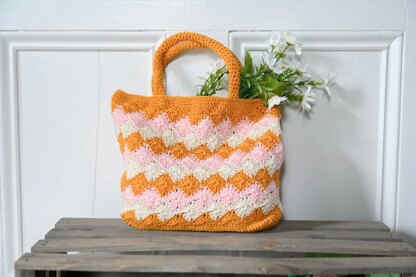 Harlequin Bag in Lion Brand 24/7 Cotton - Downloadable PDF