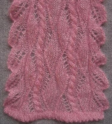 Lacy zig-zag cable scarf with leaf shaped edgings and picot hem