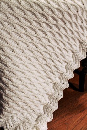 Honeycomb Blanket with Ripple Edging