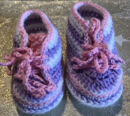 Babyschuhe Corina, Häkelanleitung