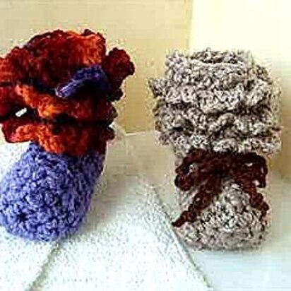 533, Ruffled Cuffs baby booties or adult slippers