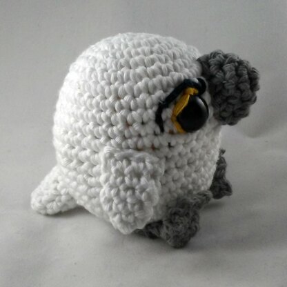 Baba the Puffin Chick Amigurumi