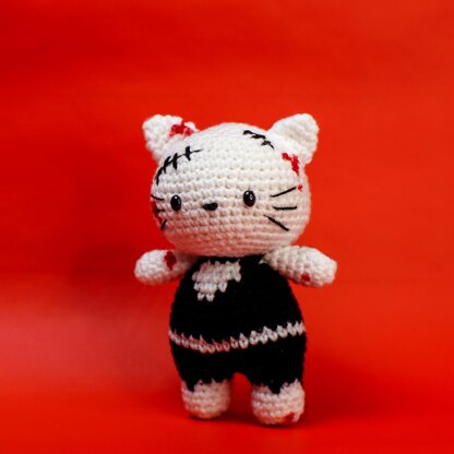 Bloody Kitty zombie horror amigurumi crochet pattern