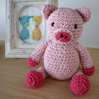 Hoooked Pigglet Maggie - 28cm x 16cm (Light Pink Shades)