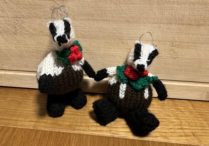 Christmas Pudding Badger - Ferrero Rocher/Lindt Chocolate Cover/Stuffed Toy Decoration