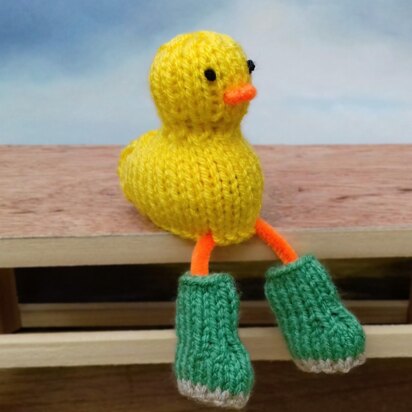 Puddle-Duckling Shelf Sitter - Creme Egg Cover